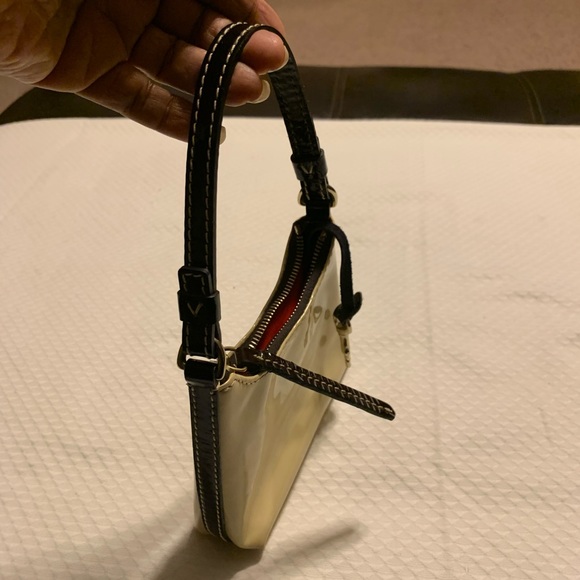 Dooney & Bourke mini bag - Picture 9 of 16